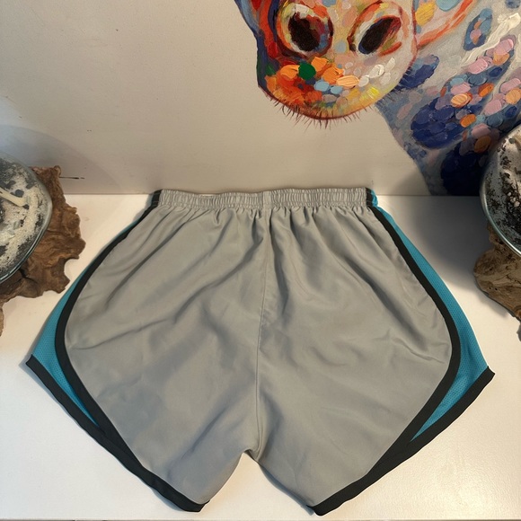 Nike Dri-fit Women’s Light Gray Shorts - Picture 2 of 5